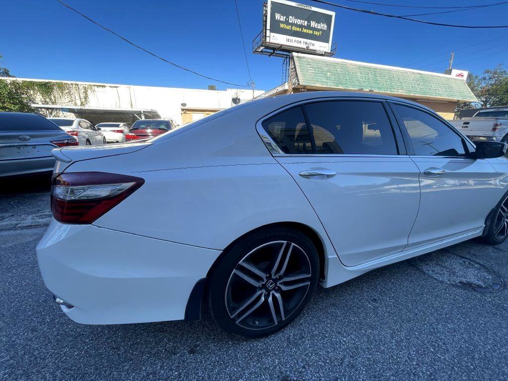 Used 2016 Honda Accord Sport image 10