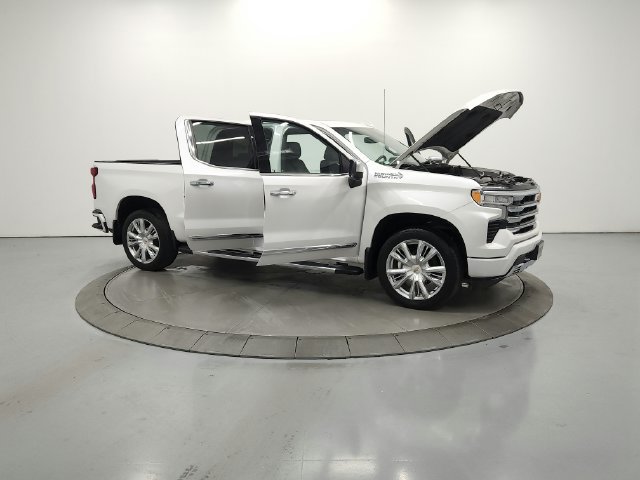 Used 2024 Chevrolet Silverado 1500 High Country w/ High Country Premium Package AWD/4WD image 10