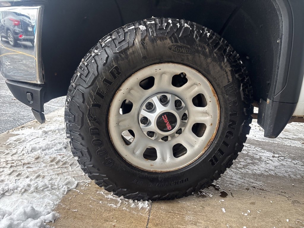 Used 2020 GMC Sierra 3500 4x4 Crew Cab w/ Fleet Convenience Package image 34