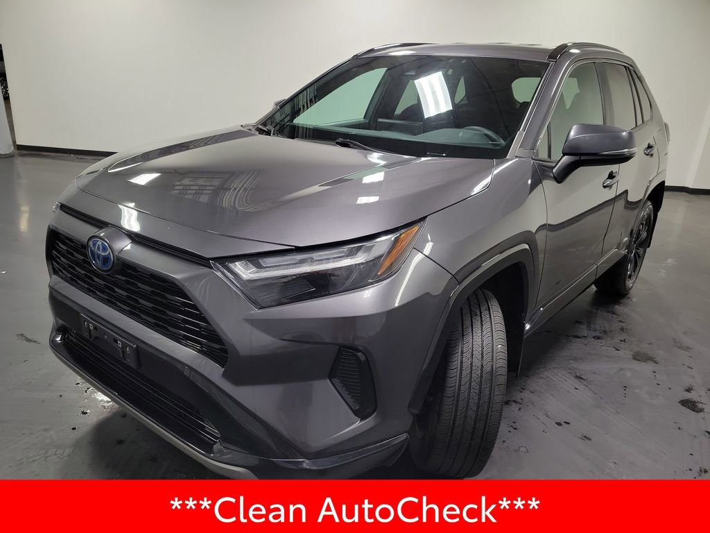 Used 2023 Toyota RAV4 SE AWD/4WD image 4
