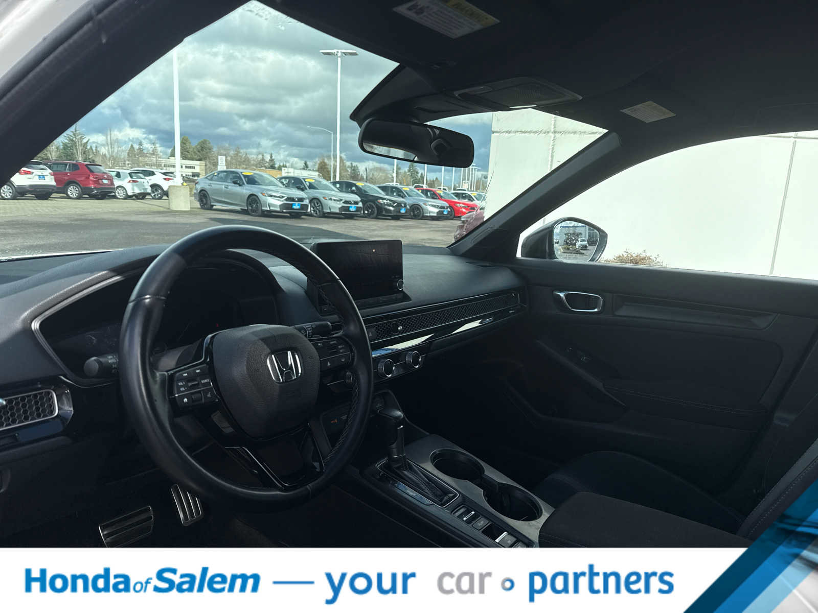 Used 2023 Honda Civic Sport image 2