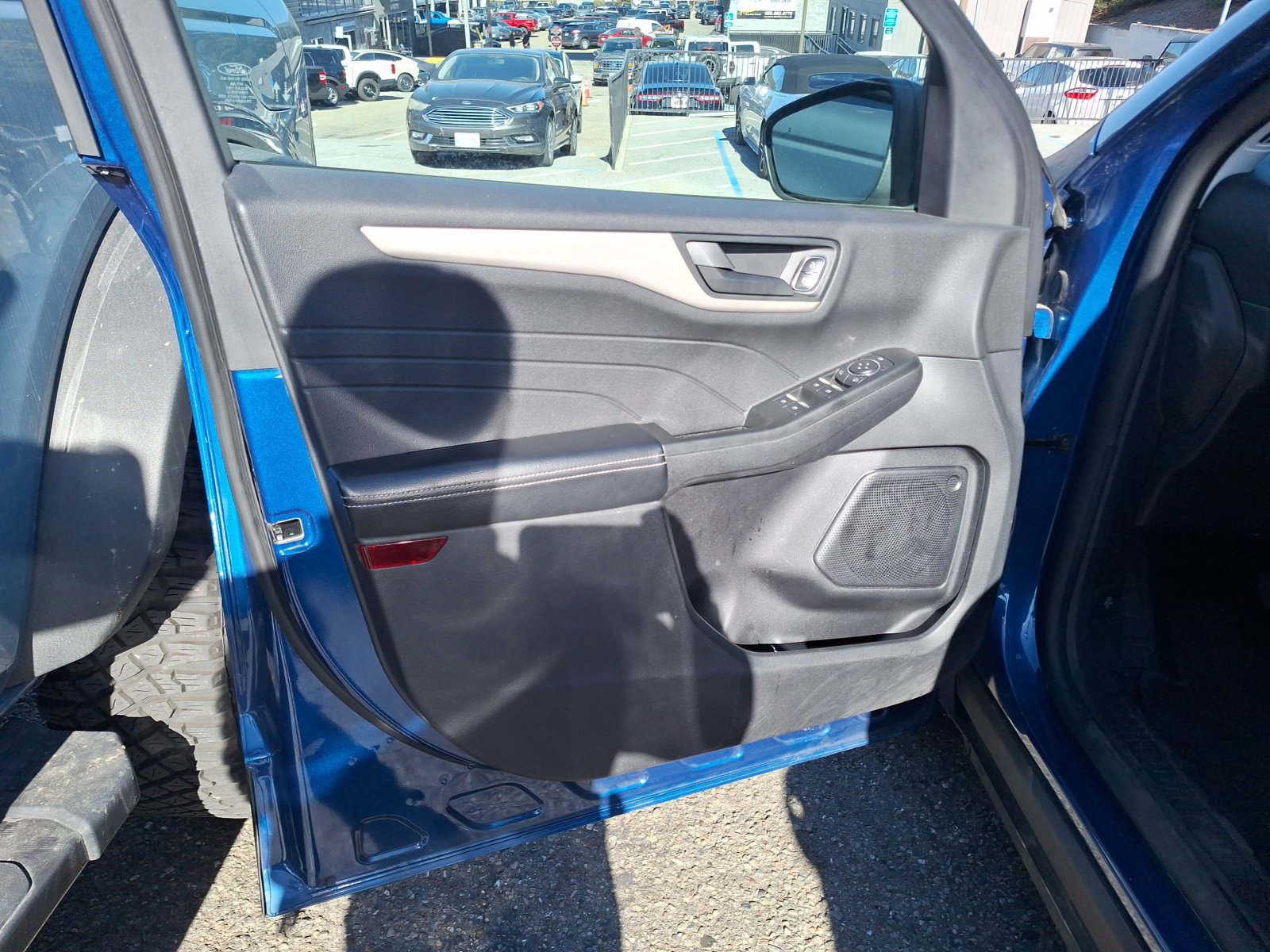 Used 2022 Ford Escape SE AWD/4WD image 12