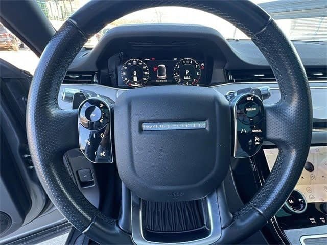 Used 2020 Land Rover Range Rover Evoque R-Dynamic SE AWD/4WD image 18