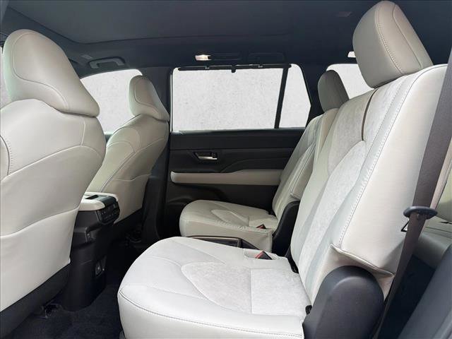 New 2026 Toyota Grand Highlander AWD Hybrid image 22