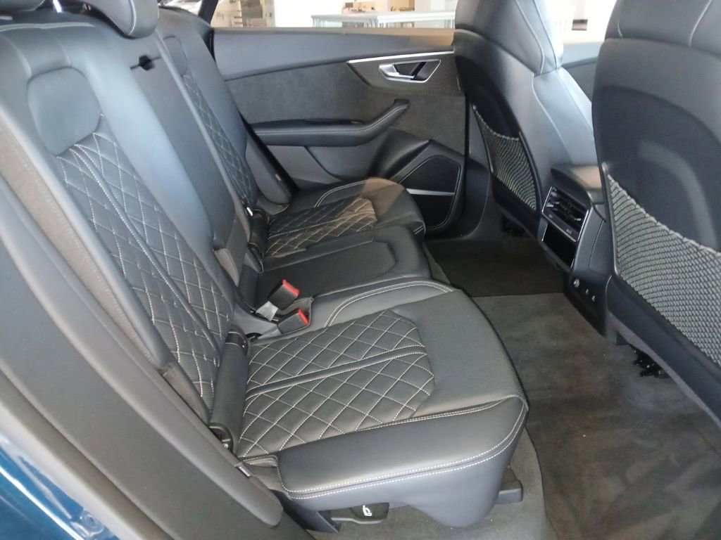 Used 2022 Audi SQ8 Prestige image 25