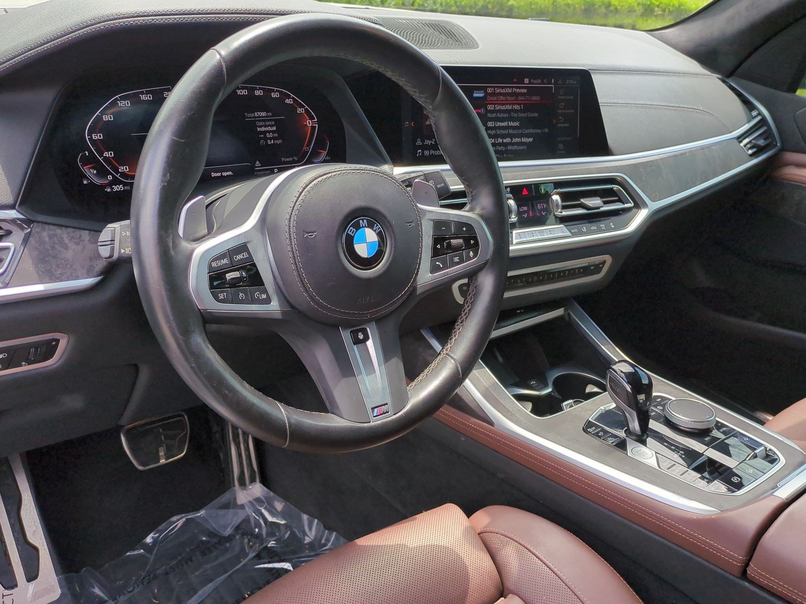 Used 2022 BMW X7 xDrive40i w/ M Sport Package AWD/4WD image 27