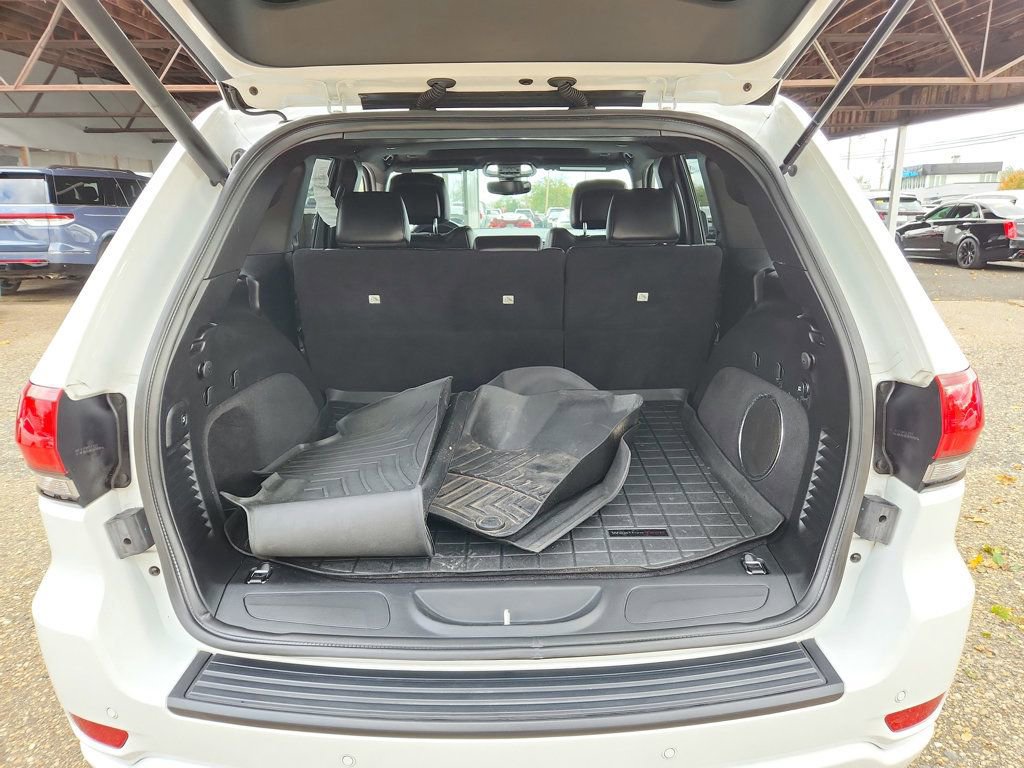 Used 2020 Jeep Grand Cherokee Altitude image 24