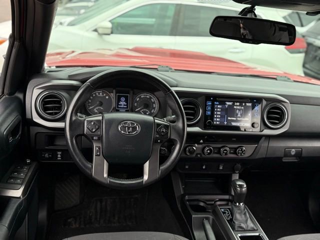 Used 2016 Toyota Tacoma SR image 17