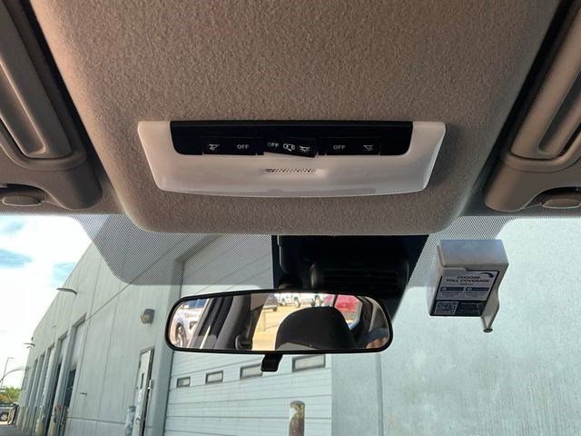 Used 2025 Nissan Versa SV FWD image 15