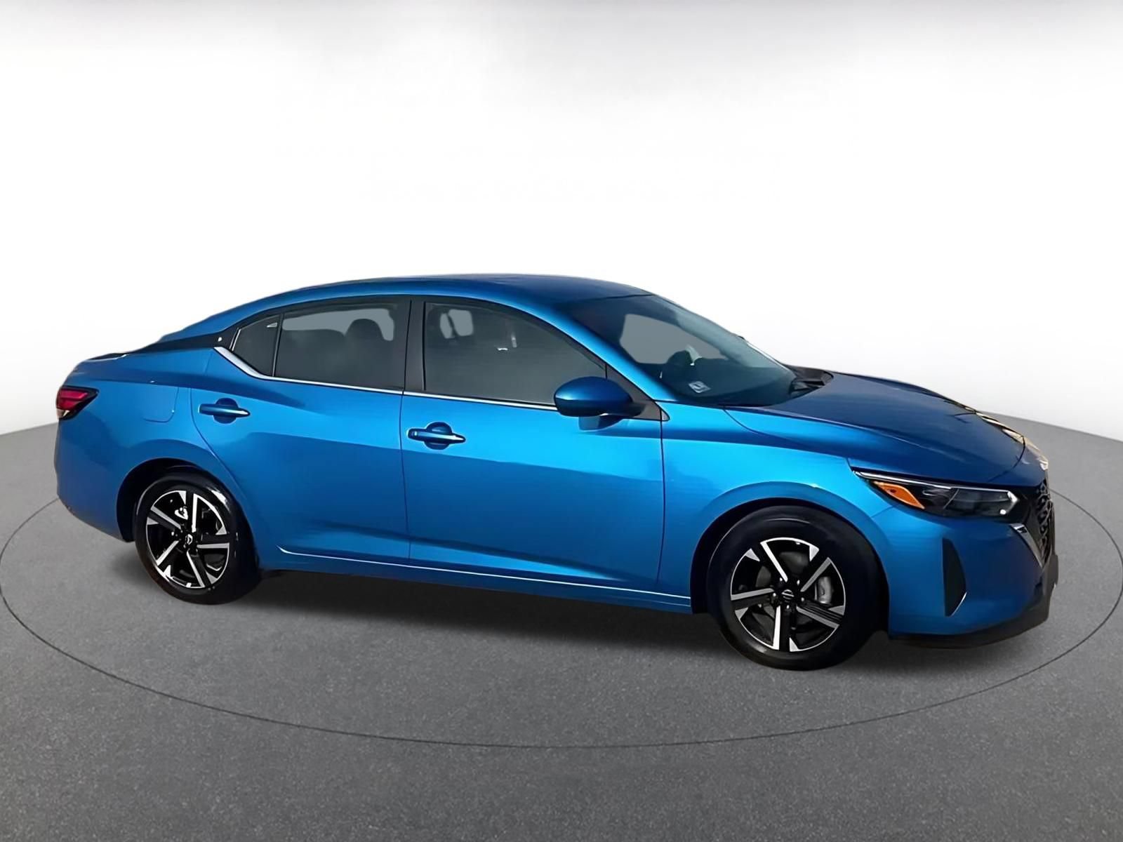 Used 2025 Nissan Sentra SV FWD image 15