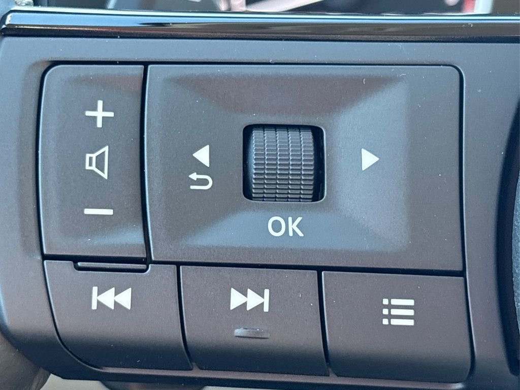 New 2025 Nissan Pathfinder SL image 26