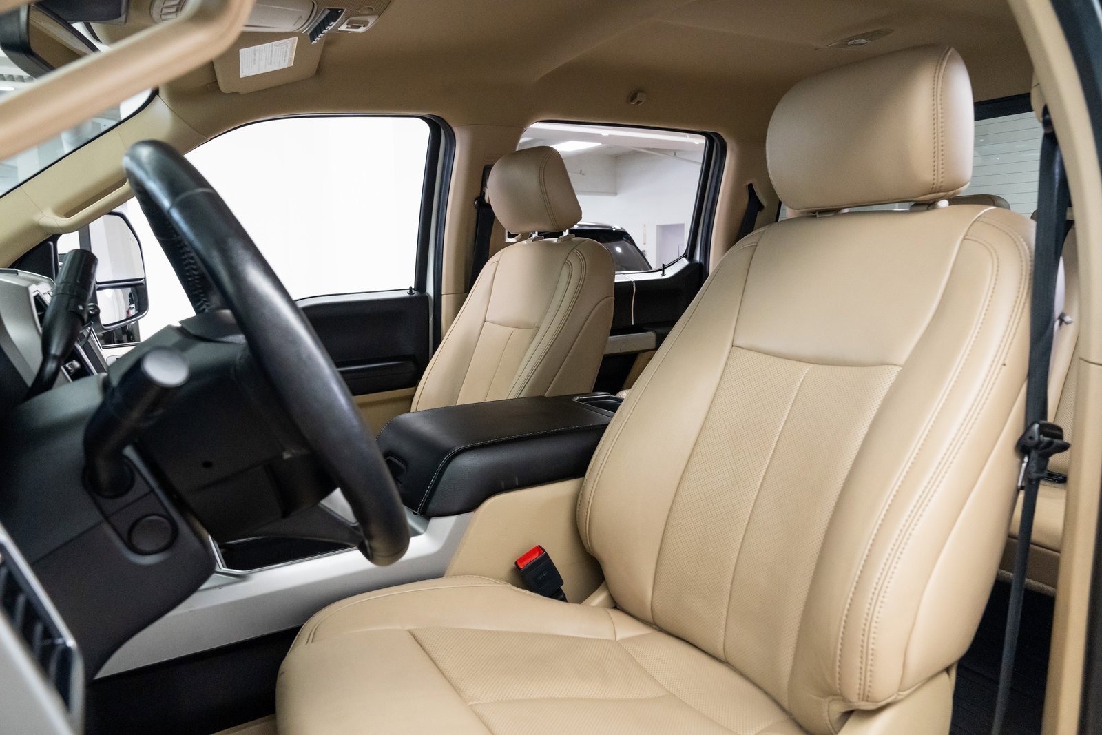 Used 2020 Ford F250 Lariat image 16