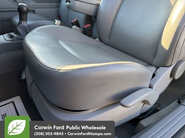 Used 2007 Volkswagen Beetle Coupe image 25