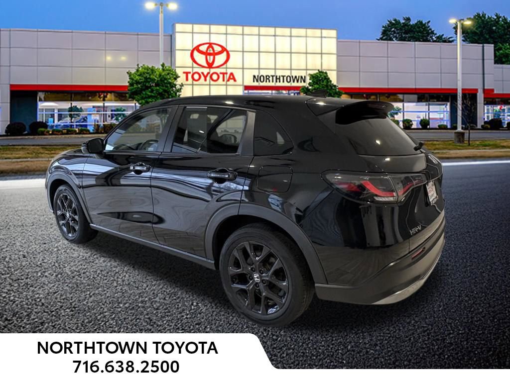 Used 2023 Honda HR-V Sport image 3