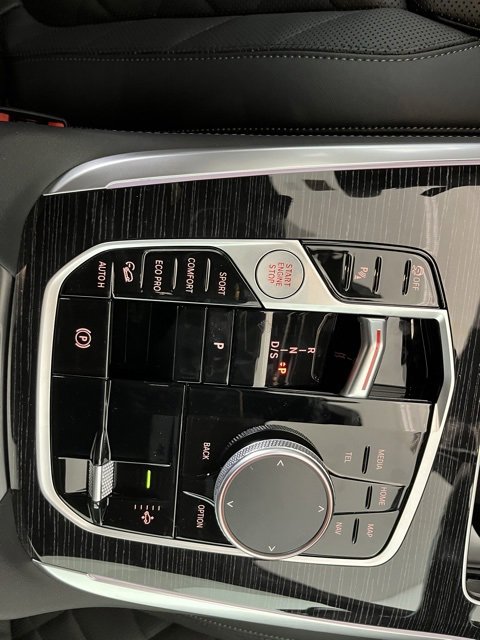 New 2026 BMW X7 xDrive40i w/ M Sport Package image 18