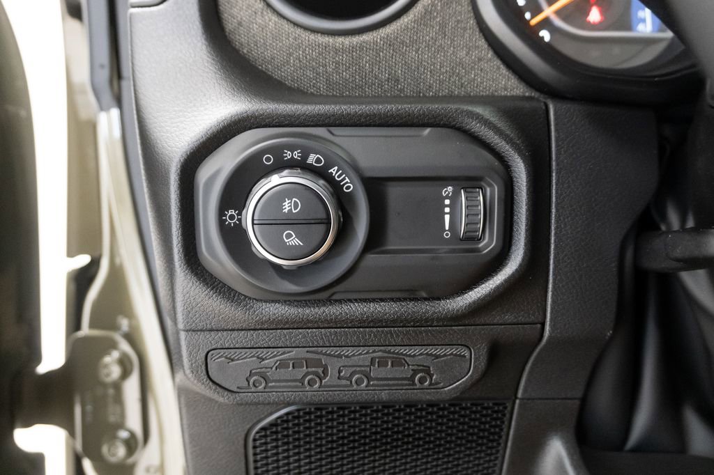 New 2026 Jeep Gladiator Sport image 9