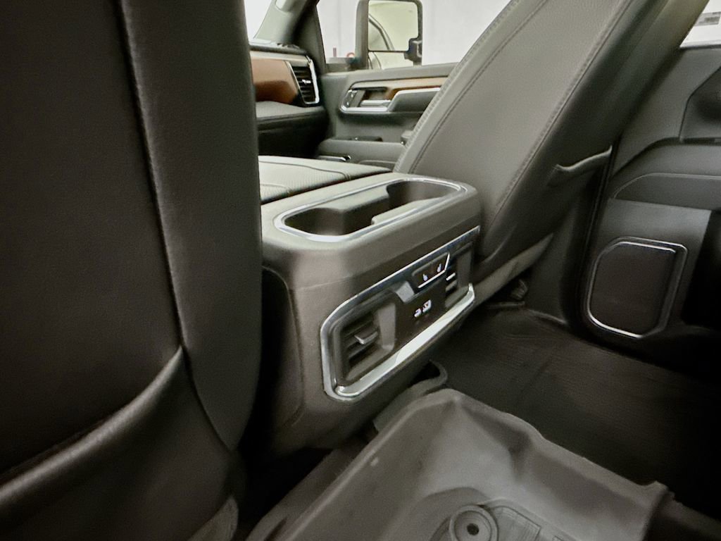 Used 2024 GMC Sierra 2500 Denali w/ Denali Reserve Package image 29