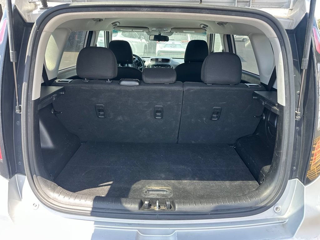 Used 2019 Kia Soul + FWD image 5
