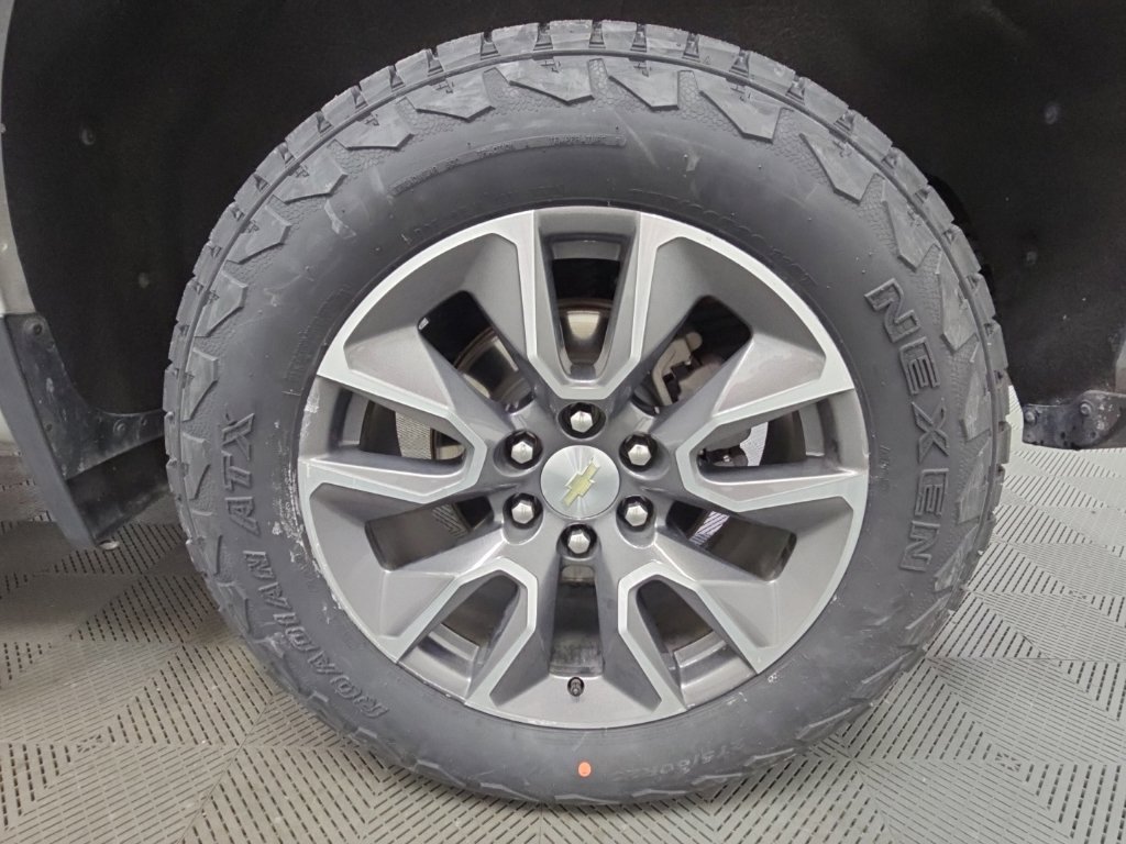 Used 2020 Chevrolet Silverado 1500 LT w/ All-Star Edition AWD/4WD image 41