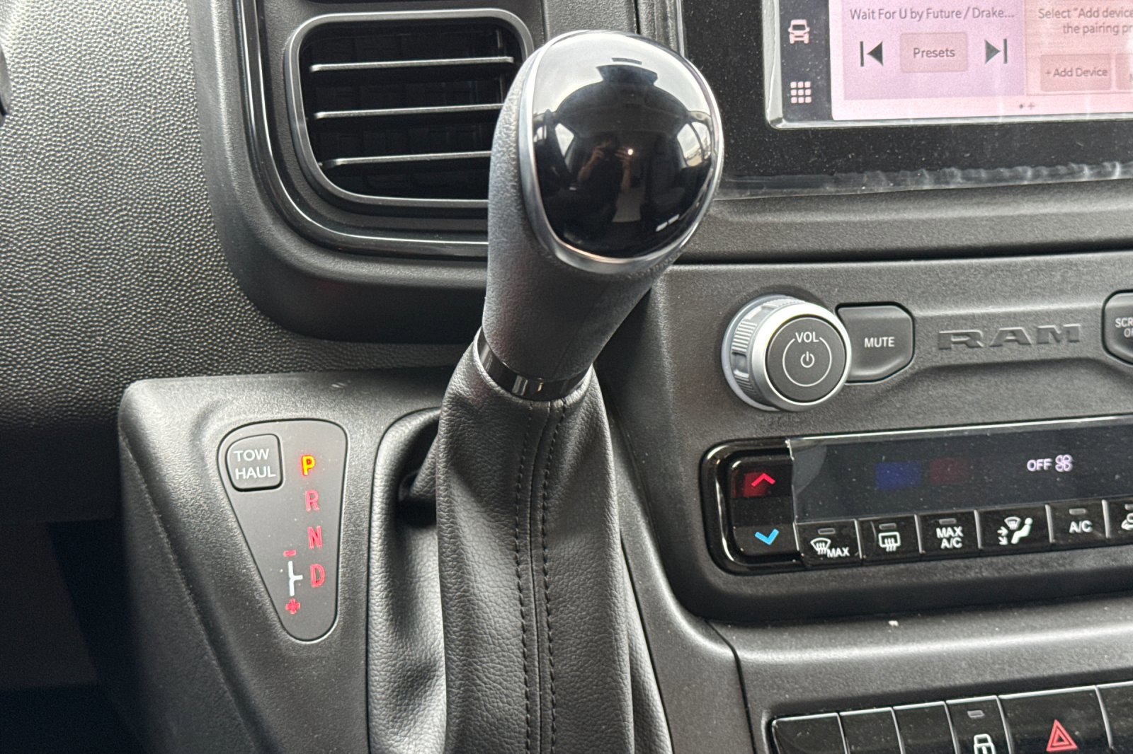 New 2026 RAM ProMaster 1500 w/ Convenience Group image 19