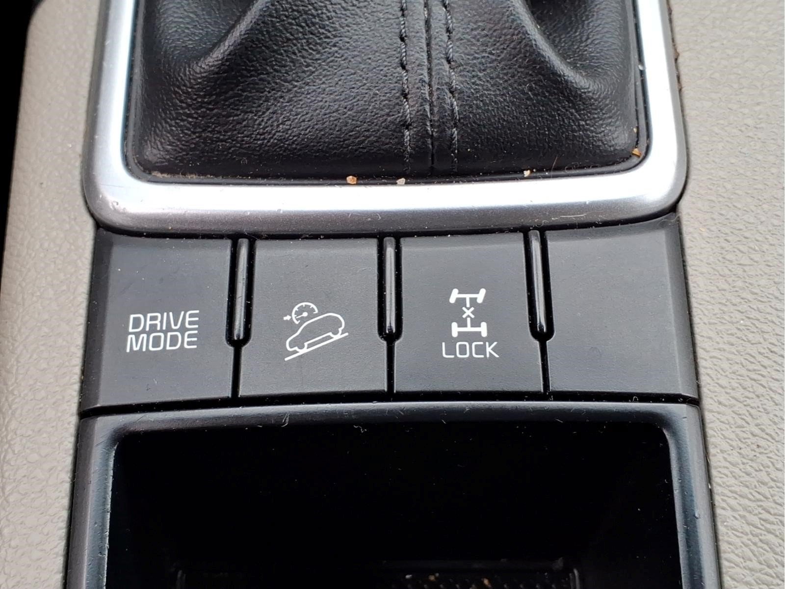 Used 2020 Kia Sportage LX AWD/4WD image 15