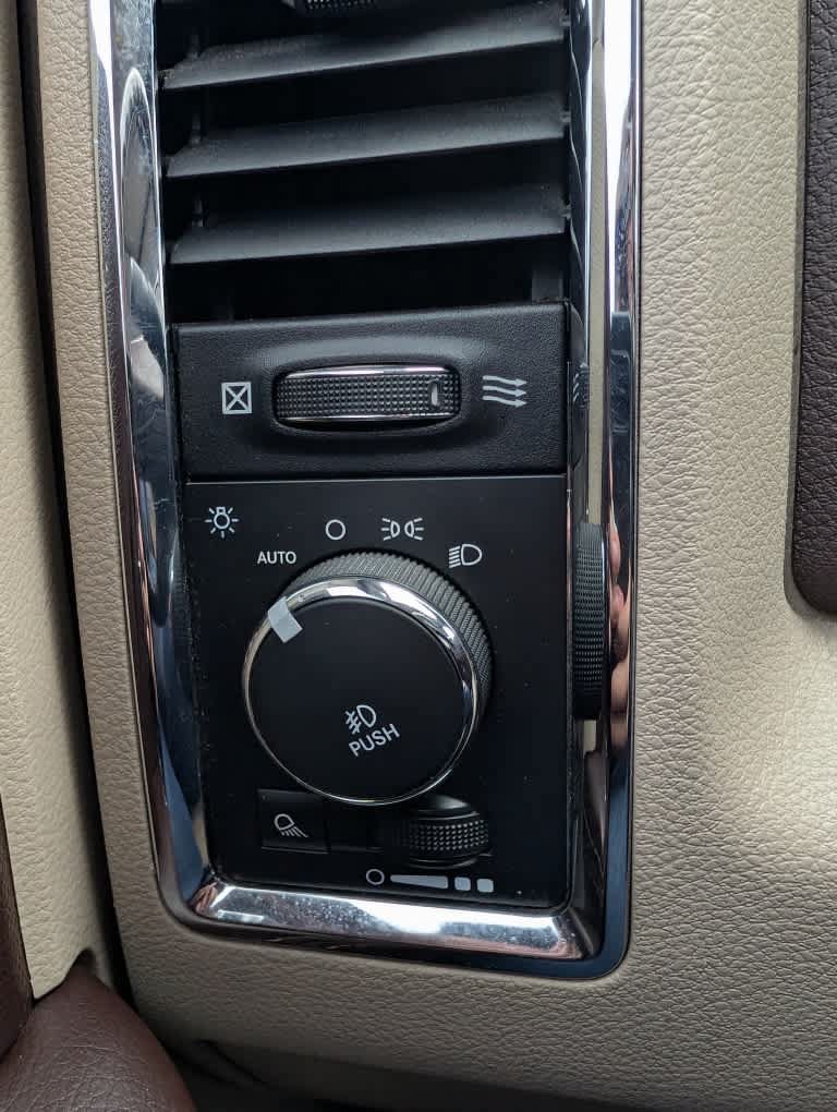 Used 2014 RAM 1500 Laramie w/ Trailer Tow Group AWD/4WD image 22