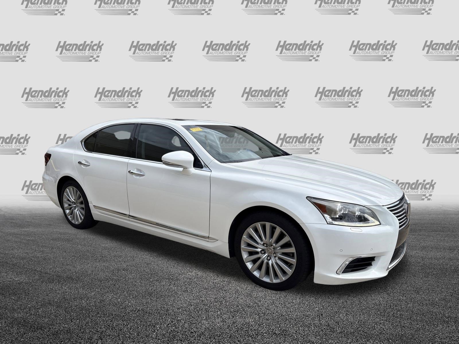 Used 2013 Lexus LS 460 AWD w/ Comfort Pkg image 2
