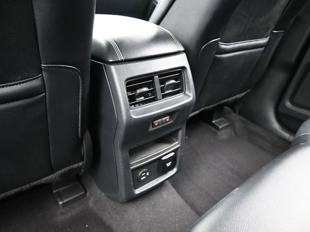 Used 2022 Ford Edge Titanium w/ Equipment Group 301A image 35