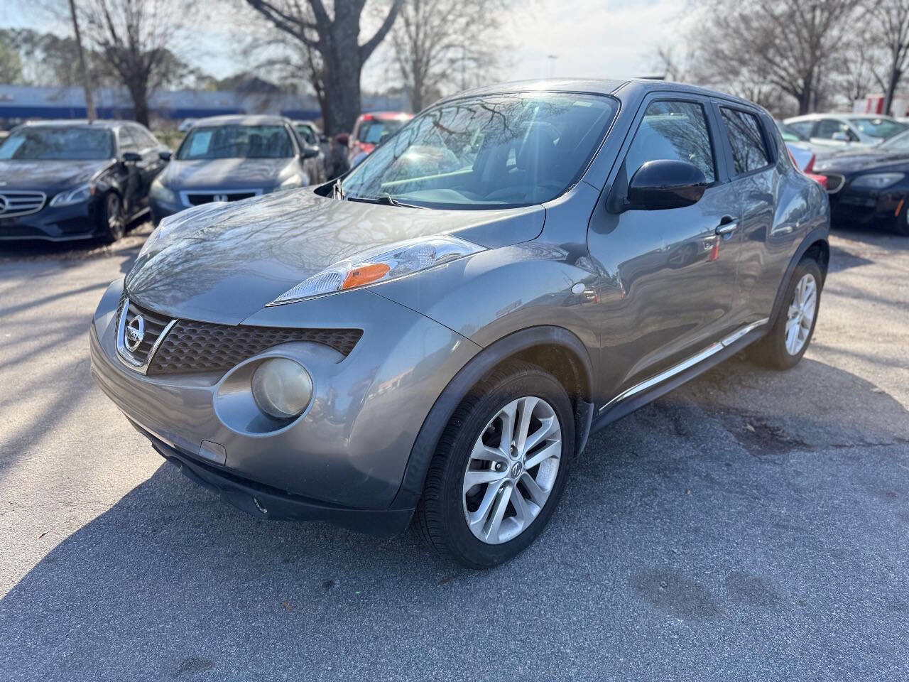 Used 2012 Nissan Juke SL w/ Chrome Pkg image 1
