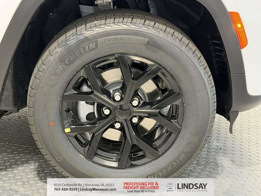 New 2026 Jeep Grand Cherokee Altitude AWD/4WD image 9