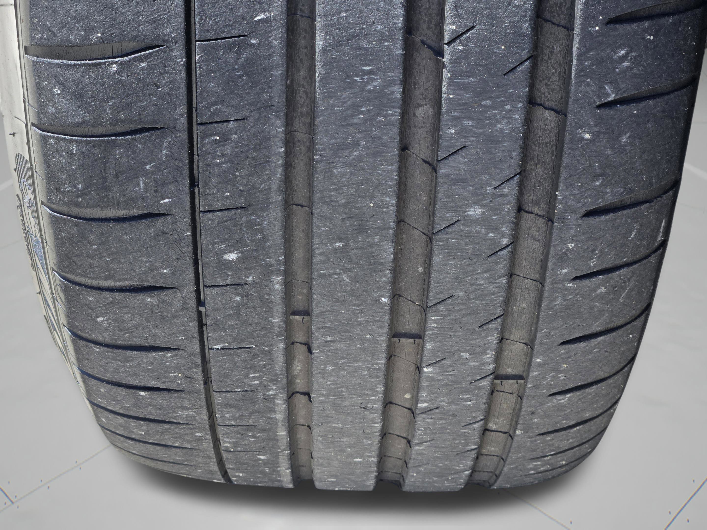 Used 2023 Lexus RC F w/ Premium Package image 43