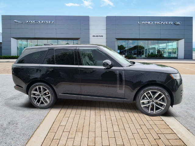 New 2026 Land Rover Range Rover SE AWD/4WD image 3