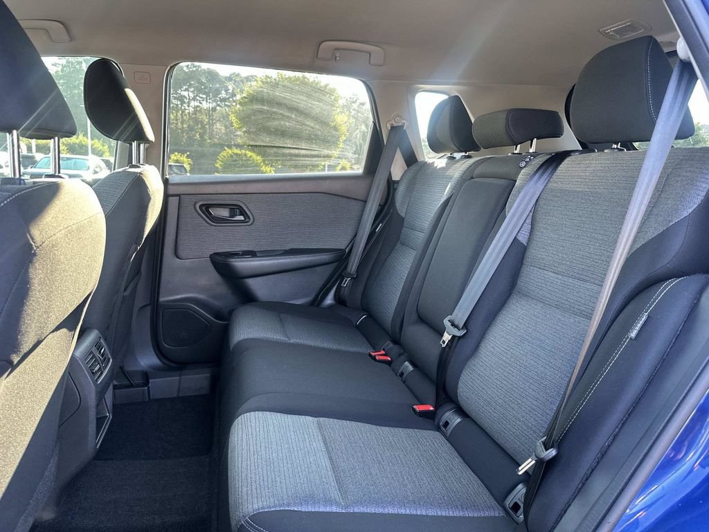Used 2021 Nissan Rogue S FWD image 11
