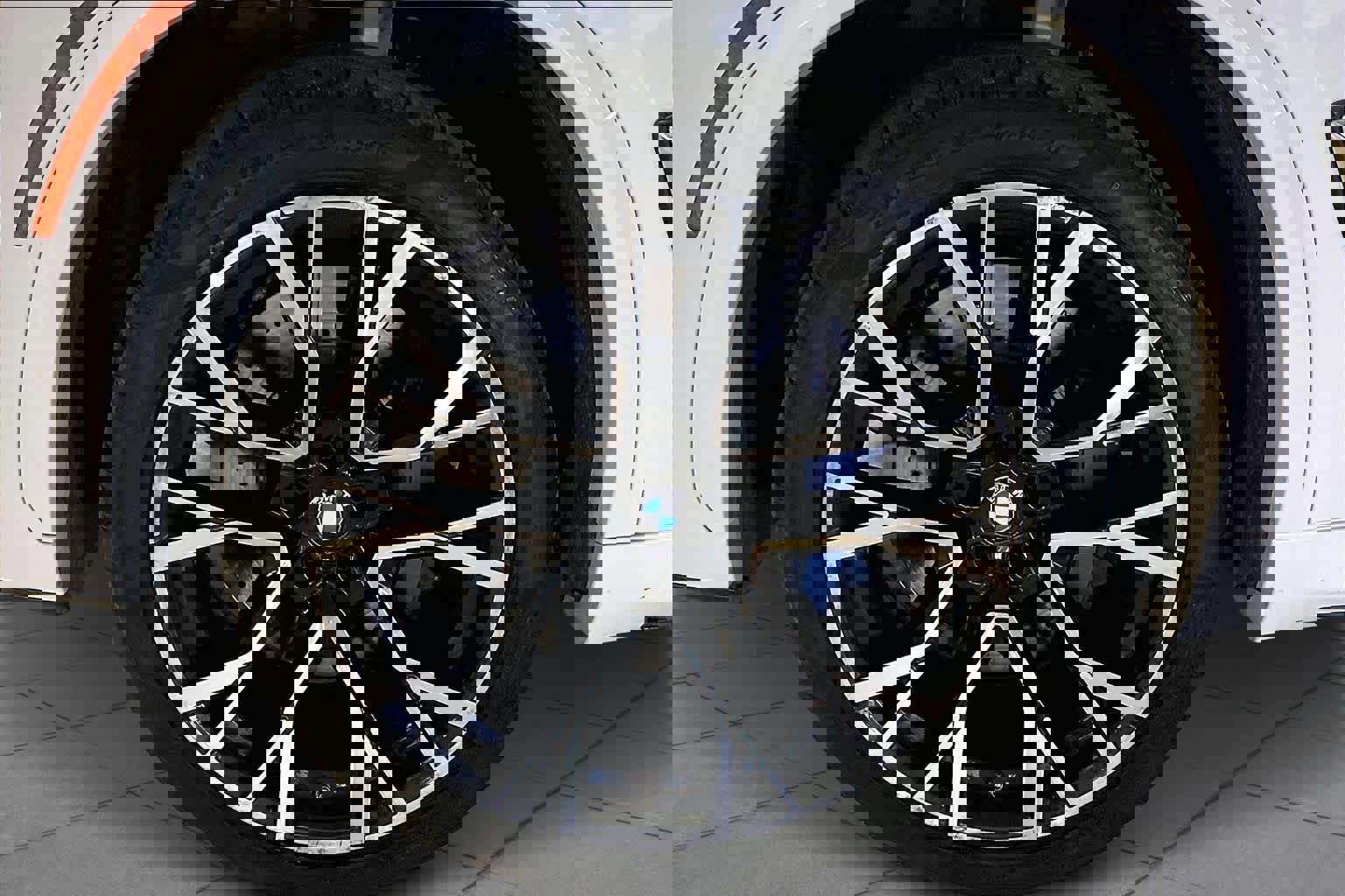 Used 2022 BMW X5 M w/ Executive Package image 10