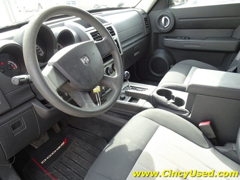 Used 2010 Dodge Nitro Heat AWD/4WD image 11