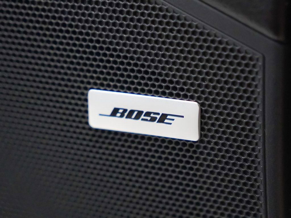 Certified 2023 Porsche Cayenne Platinum Edition image 17