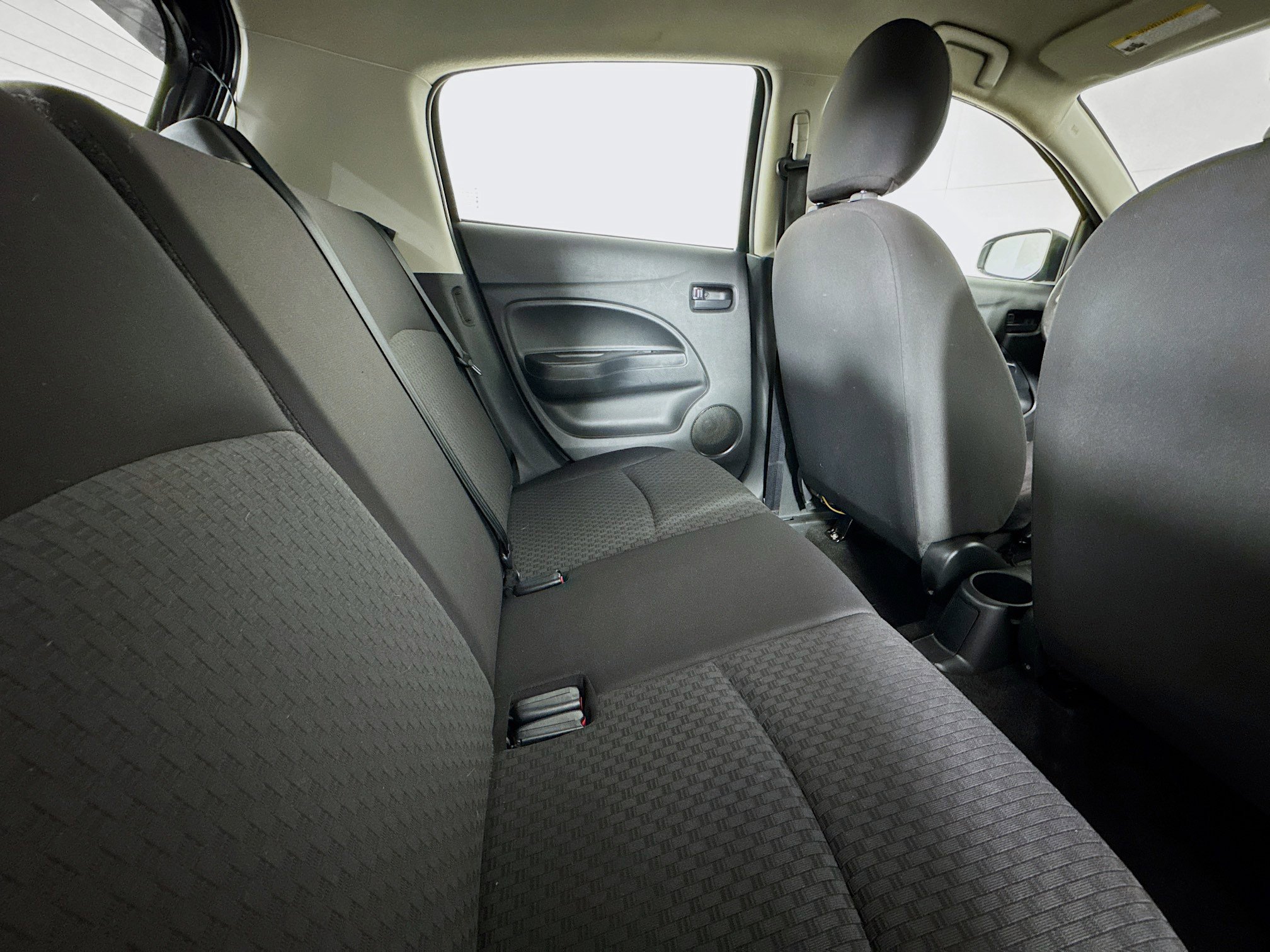 Used 2020 Mitsubishi Mirage ES image 25