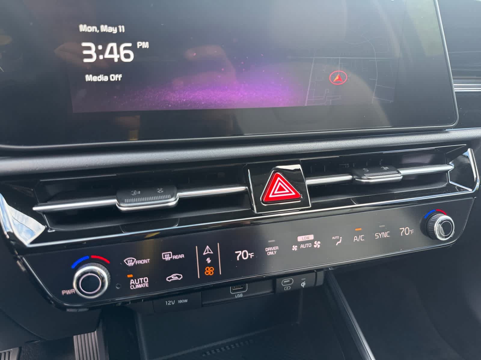 New 2026 Kia Niro EX FWD image 17
