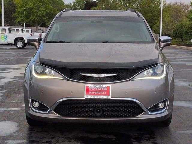 Used 2017 Chrysler Pacifica Limited FWD image 4