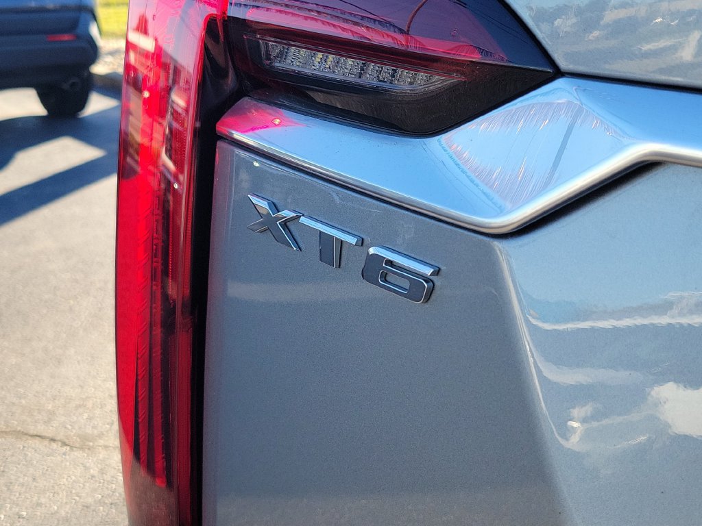 Used 2024 Cadillac XT6 Premium Luxury AWD/4WD image 10
