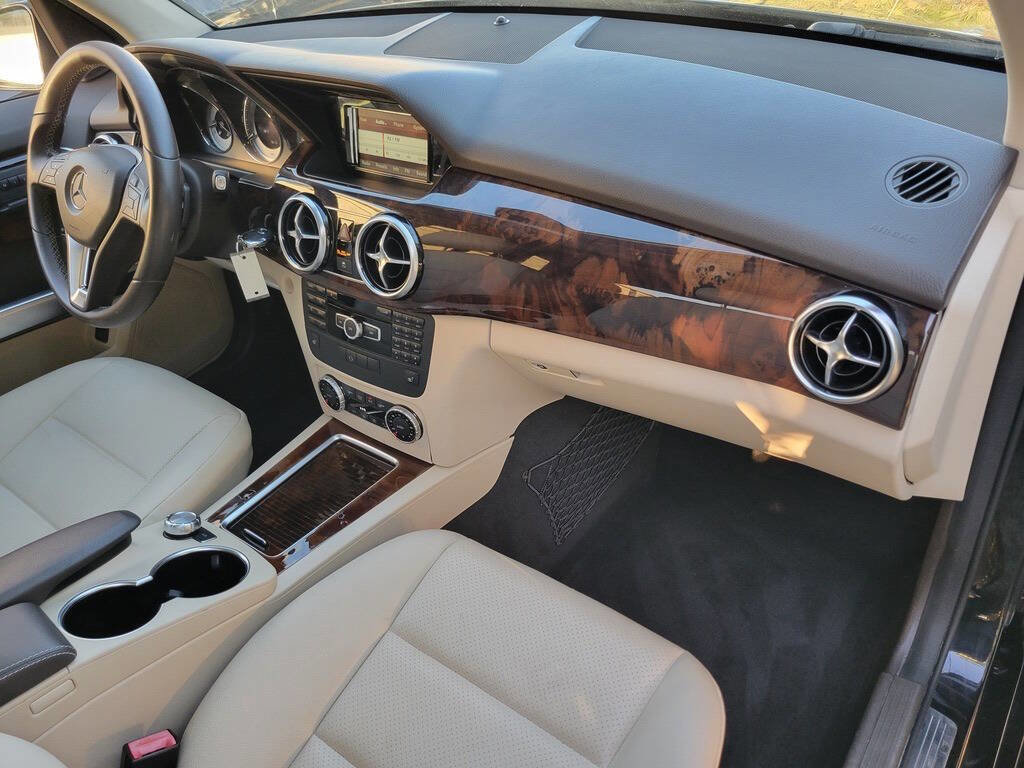 Used 2015 Mercedes-Benz GLK 250 GLK 250 BlueTEC AWD 4MATIC 4dr image 18