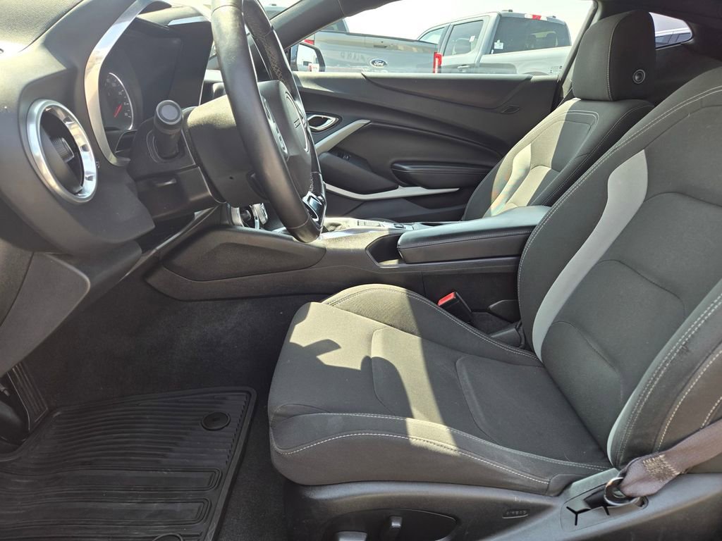 Used 2016 Chevrolet Camaro LT w/ RS Package image 13