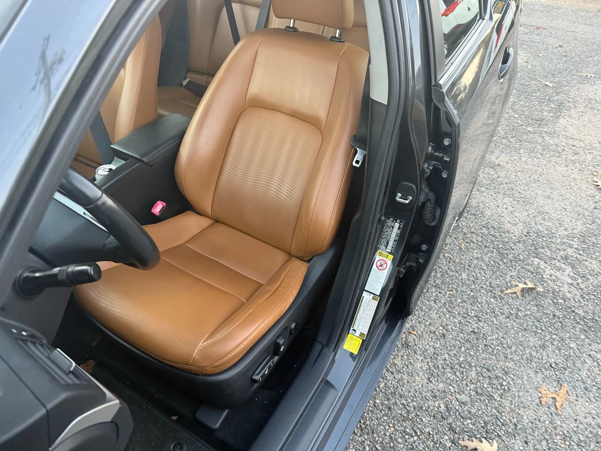 Used 2011 Lexus CT 200h image 12