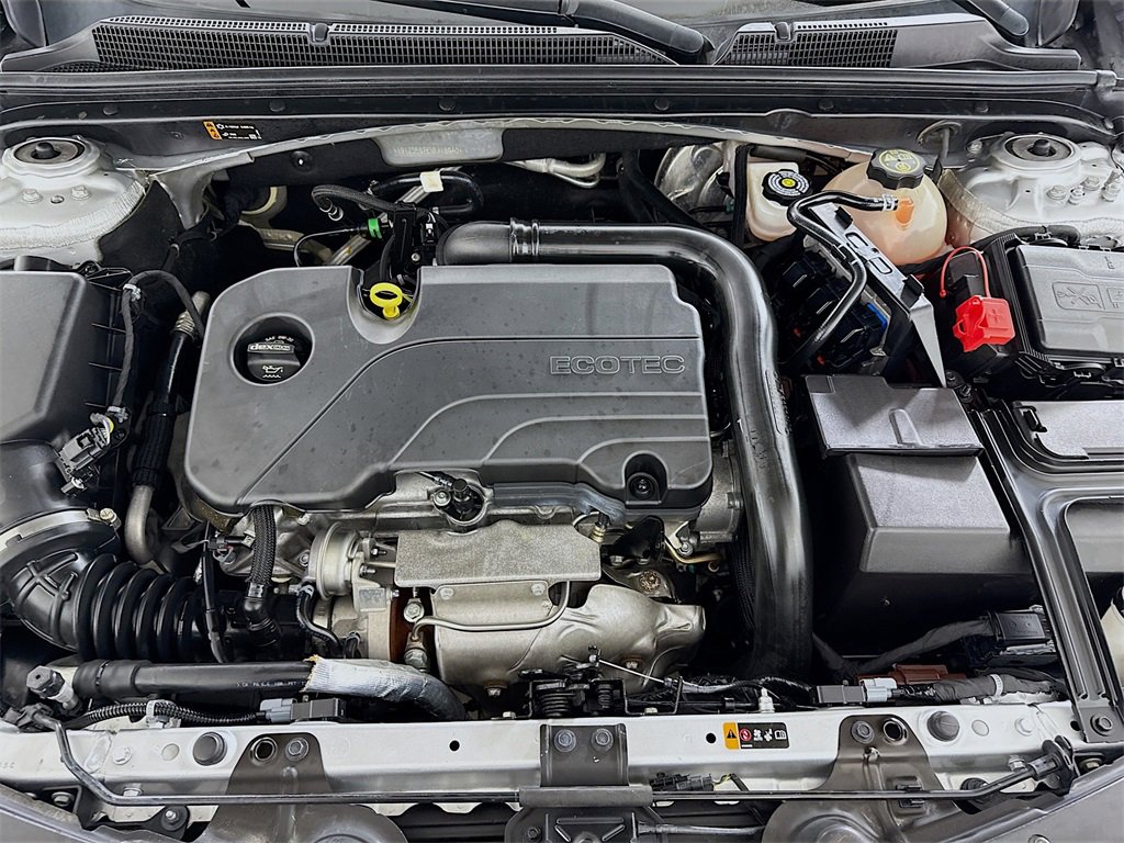 Used 2022 Chevrolet Malibu LT image 30
