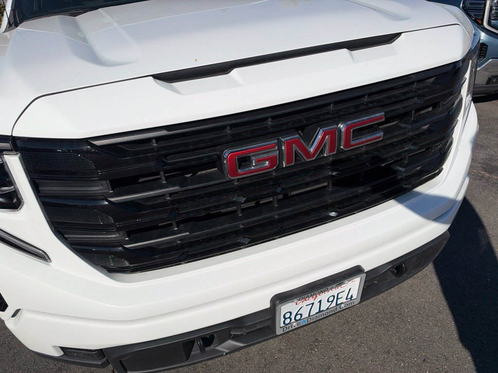 Used 2024 GMC Sierra 1500 Elevation AWD/4WD image 2