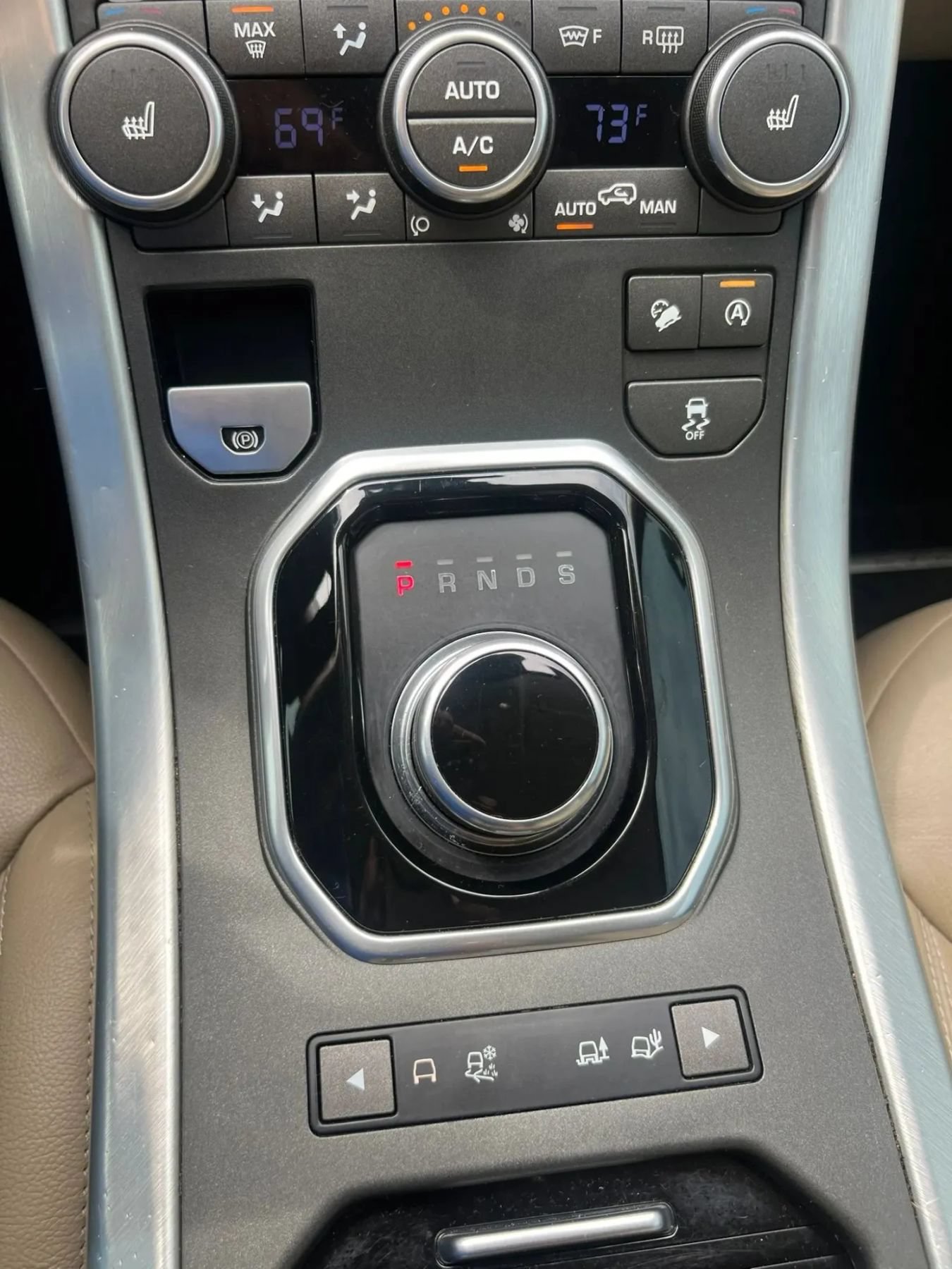 Used 2017 Land Rover Range Rover Evoque SE Premium AWD/4WD image 23