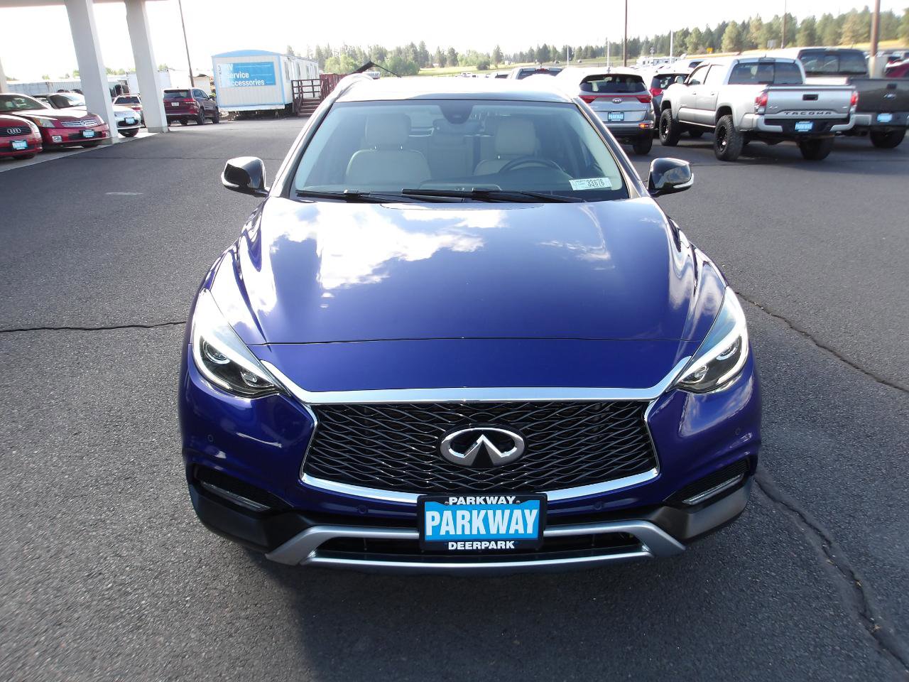 Used 2017 INFINITI QX30 Premium w/ Navigation Package AWD/4WD image 8