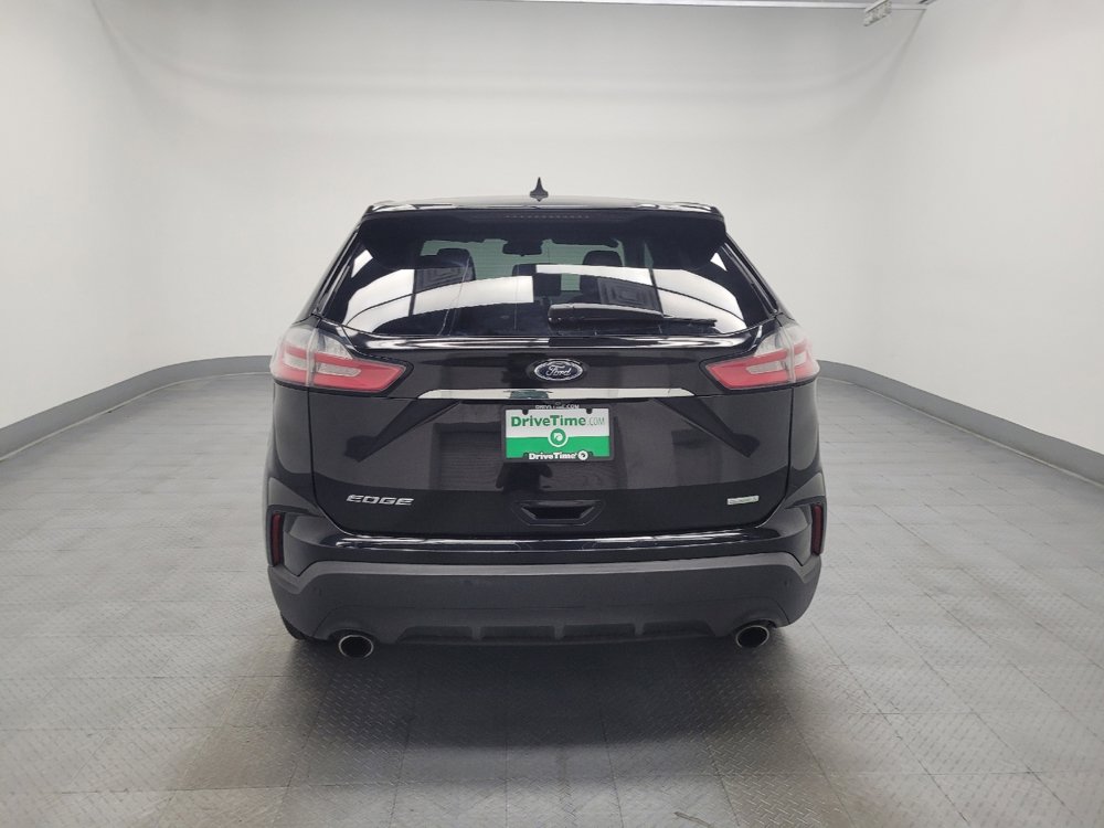 Used 2020 Ford Edge SE image 6