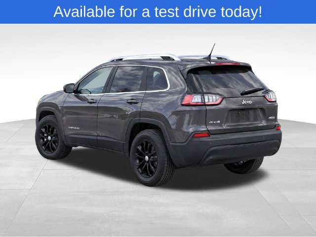 Used 2019 Jeep Cherokee Latitude Plus w/ Comfort/Convenience Group AWD/4WD image 3