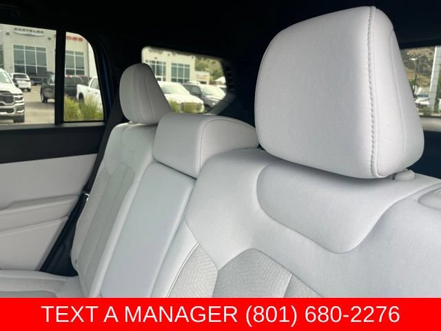 New 2026 Jeep Cherokee Laredo AWD/4WD image 17